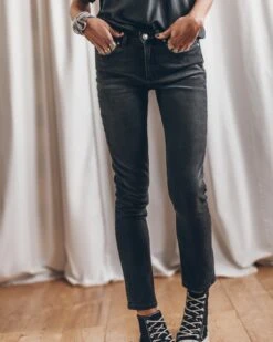 The Grey Skinny Jeans 14 The Grey Skinny Jeans -Modern Ladies Wear Store IMG 5648