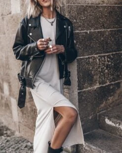 The Braid Ring 20 The Braid Ring -Modern Ladies Wear Store IMG 5778 fea53802 5ad0 4c42 94b7 d774c91982a0