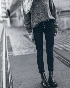 The Black Coated Jeans -Modern Ladies Wear Store IMG 6702 2