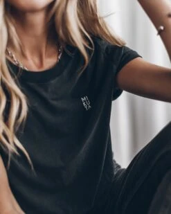 The Dark Standard Logo T-Shirt 8 The Dark Standard Logo T-Shirt -Modern Ladies Wear Store IMG 9546