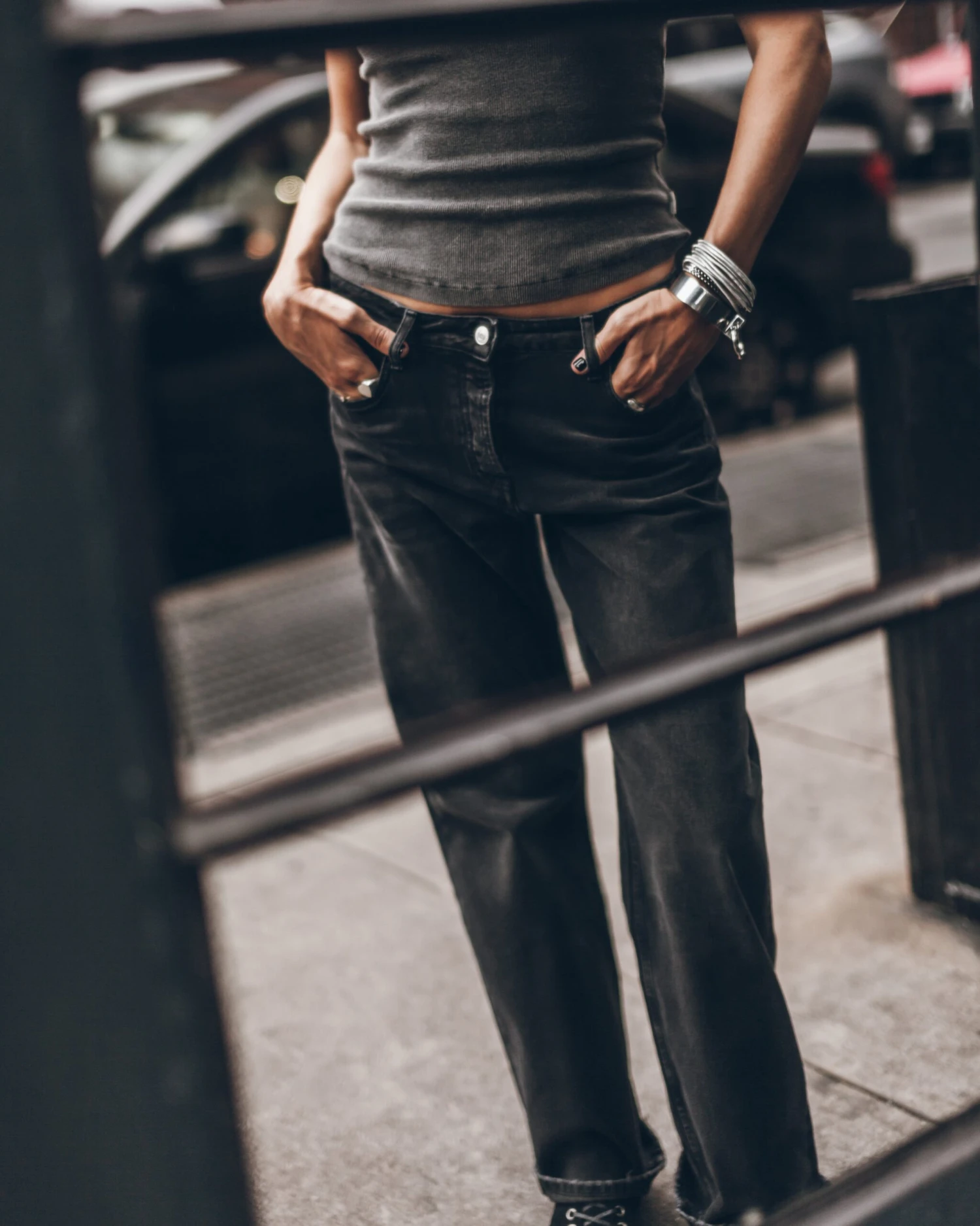 The Black Loose Jeans 7 The Black Loose Jeans - Image 5