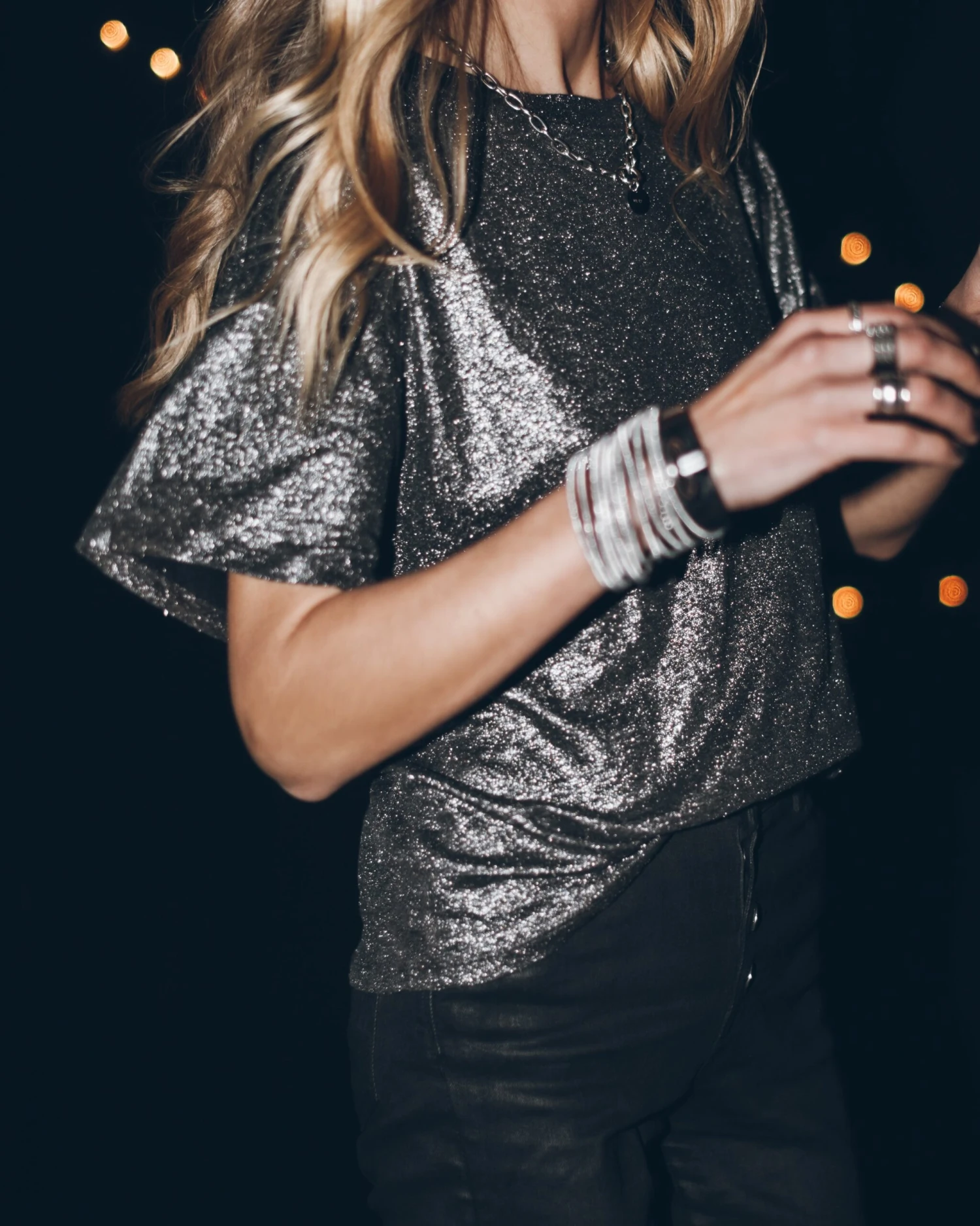 The Glitter Linen Base T-Shirt 3 The Glitter Linen Base T-Shirt