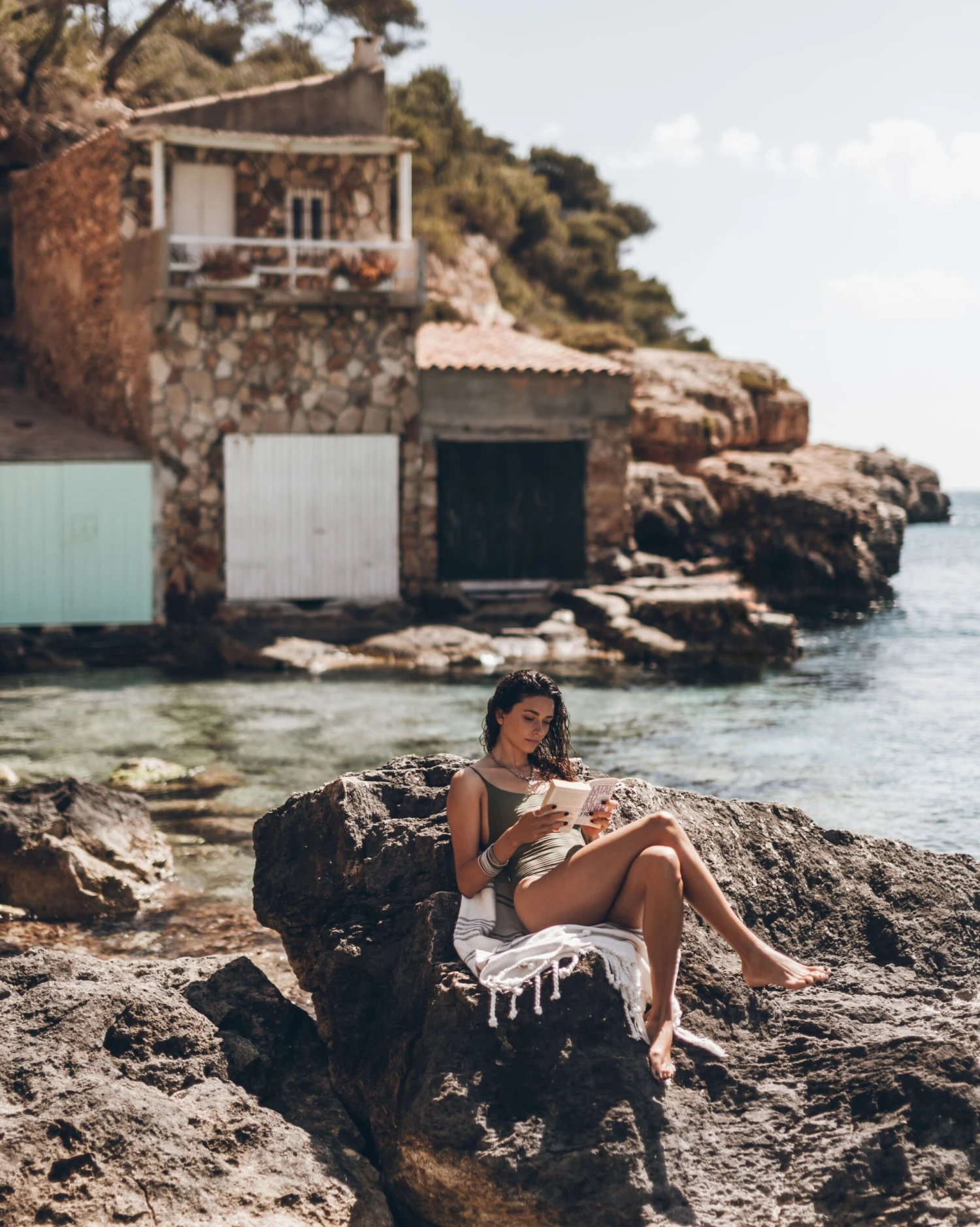 The Green Swimsuit 7 The Green Swimsuit - Image 5