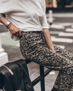 The Leo Cropped Straight Jeans -Modern Ladies Wear Store mikuta leo cropped straight jeans off white dry cotton vintage t shirt 5292 a3a01cbb d4c9 4438 bee9 6299f5f10f17