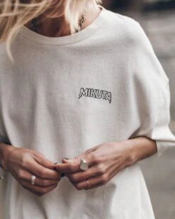 The Off White Rock Vintage Unisex T-Shirt 8 The Off White Rock Vintage Unisex T-Shirt -Modern Ladies Wear Store mikuta off white rock vintage unisex t shirt 1820