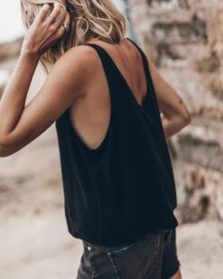 The Black Linen Base Tank Top 11 The Black Linen Base Tank Top -Modern Ladies Wear Store mikuta the black linen base tank top the black loose denim shorts 8966
