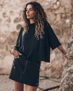 The Black Loose Linen T-Shirt