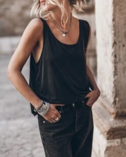 The Dark Base Tank Top