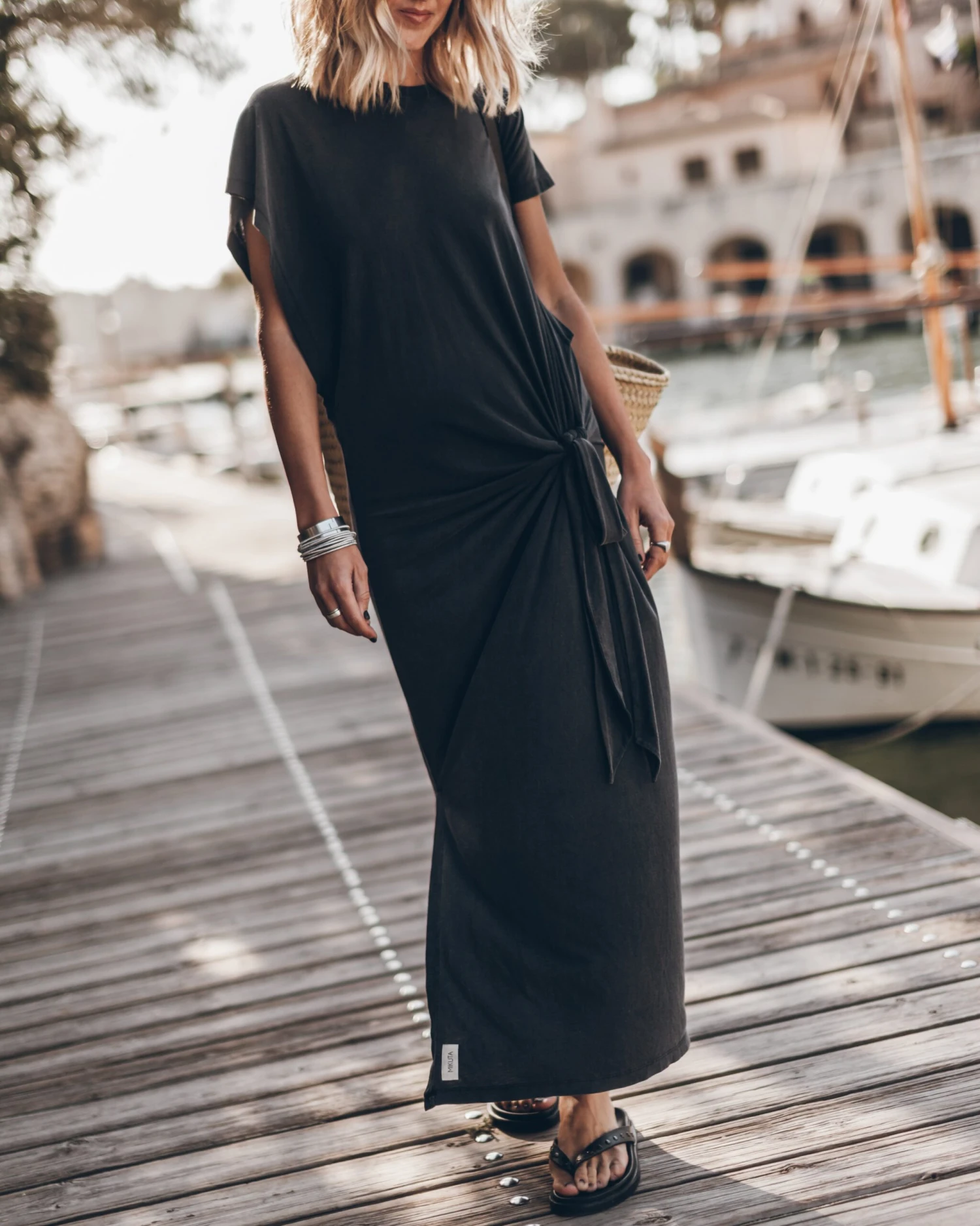 The Dark Long Knotted Batwing Dress 6 The Dark Long Knotted Batwing Dress - Image 4