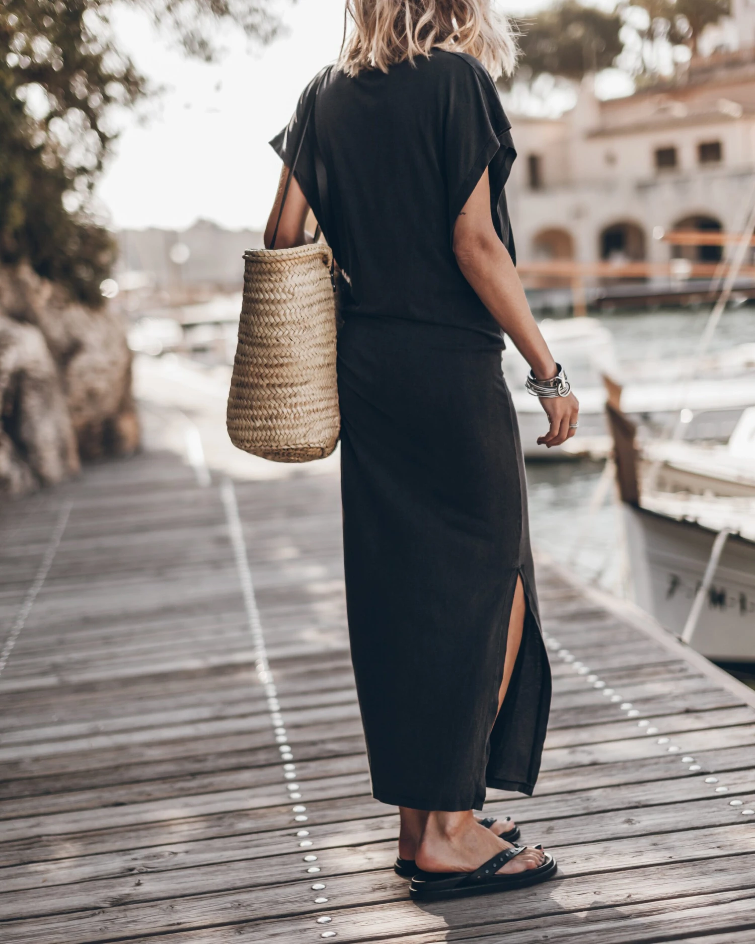 The Dark Long Knotted Batwing Dress 5 The Dark Long Knotted Batwing Dress - Image 3