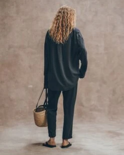 The Dark Loose Lyocell Shirt 11 The Dark Loose Lyocell Shirt -Modern Ladies Wear Store mikuta the dark loose lyocell shirt the dark chill pants the black studded leather sandals liva b SS25 2661