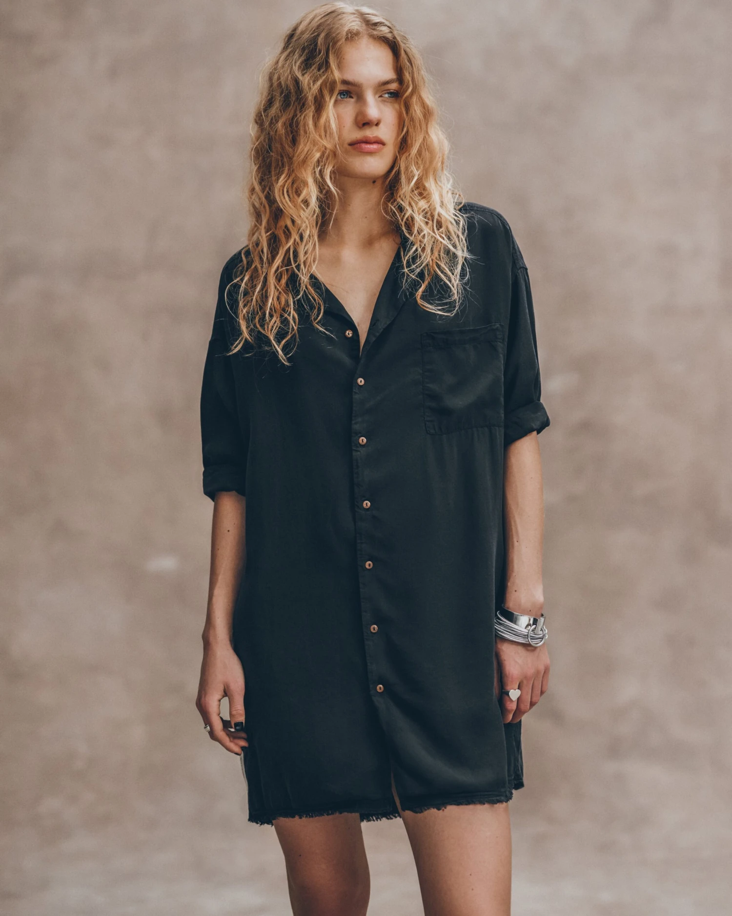 The Dark Shirt Dress 5 The Dark Shirt Dress - Image 3