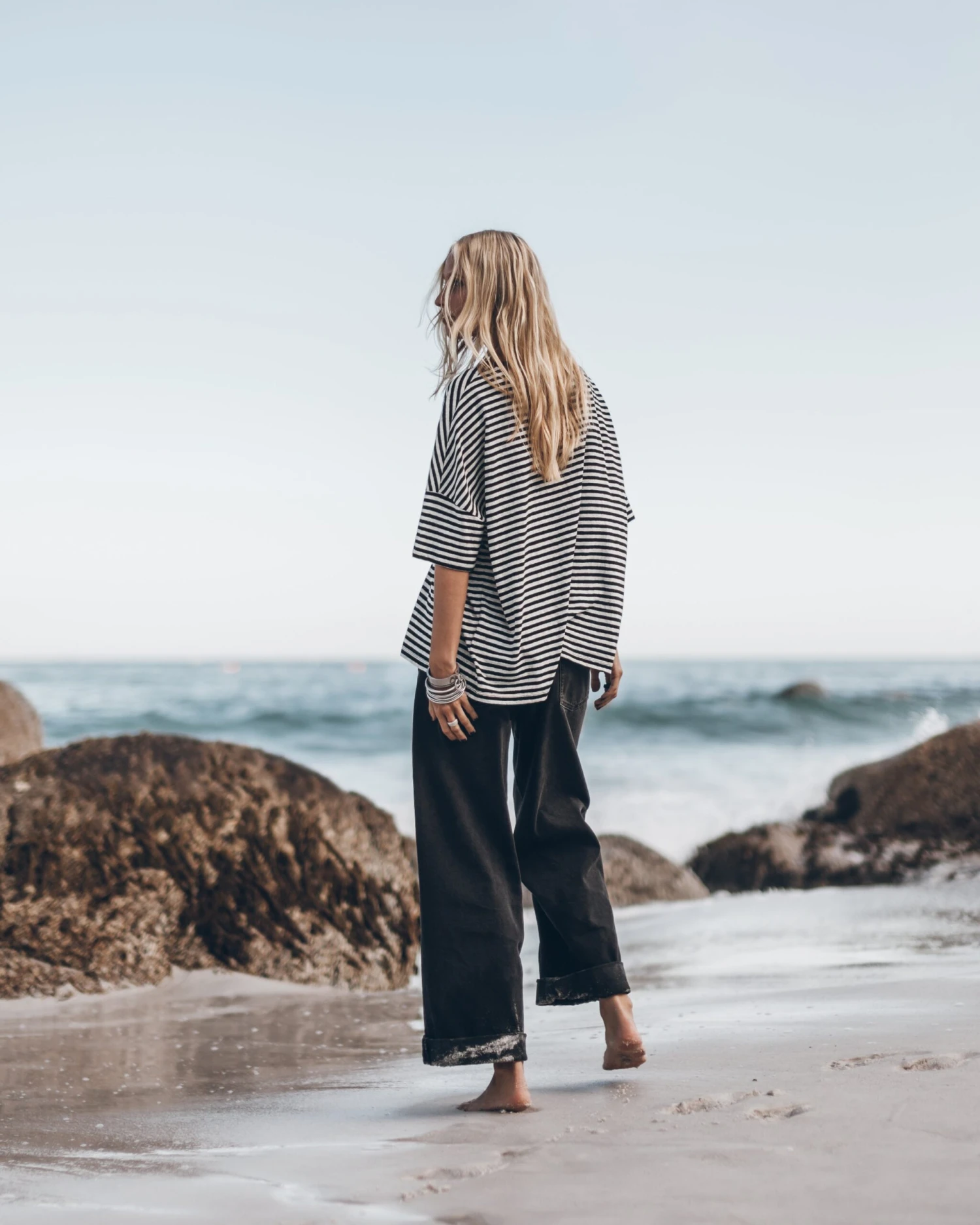 The Striped Long Loose Thin Linen T-Shirt 6 The Striped Long Loose Thin Linen T-Shirt - Image 4