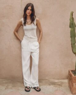 The White Regular Tank Top 13 The White Regular Tank Top -Modern Ladies Wear Store mikuta the white regular tank top the white loose linen pants myriam t SS25 04 1