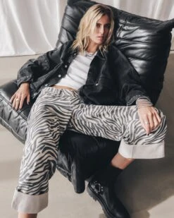 The Zebra Baggy Jeans 13 The Zebra Baggy Jeans -Modern Ladies Wear Store mikuta white standard tank top zebra baggy jeans black buckle boots black denim jacket marie c SS25 1280