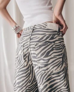 The Zebra Baggy Jeans 14 The Zebra Baggy Jeans -Modern Ladies Wear Store mikuta white standard tank top zebra baggy jeans marie c SS25 1344
