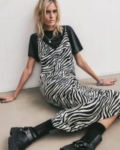 The Zebra Long Lyocell Slip Dress 18 The Zebra Long Lyocell Slip Dress -Modern Ladies Wear Store mikuta zebra long lyocell slip dress dark regular cotton t shirt black biker boots marie c SS25 2046